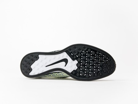 mitología Bienes calcetines Nike Flyknit Racer Black - 526628-011 - TheSneakerOne