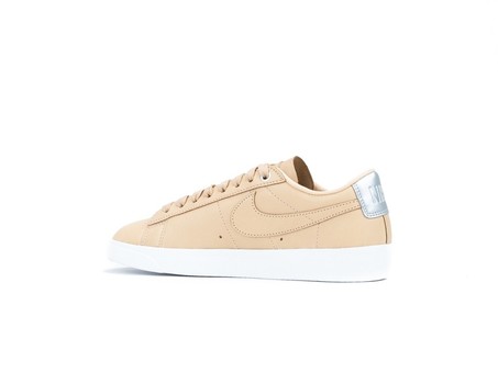 NIKE BLAZER LOW SE PREMIUM WOMEN  VACHETTA TAN VAC-AA1557-200-img-4