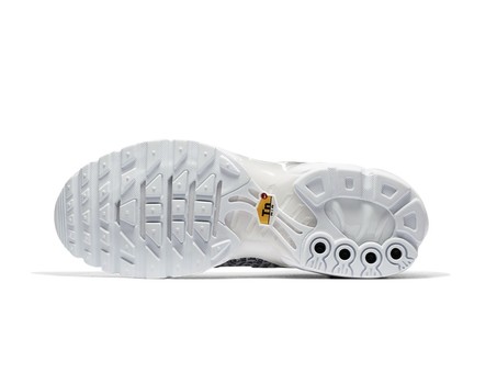 NIKE WOMEN S NIKE AIR MAX PLUS SE  WHITE-WHITE-WHI-862201-103-img-3