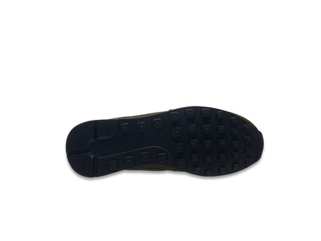 NIKE WMNS  INTERNATIONALIST PREMIUM SHOE OLIVE CANVAS-828404-302-img-2