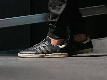 adidas ee5590