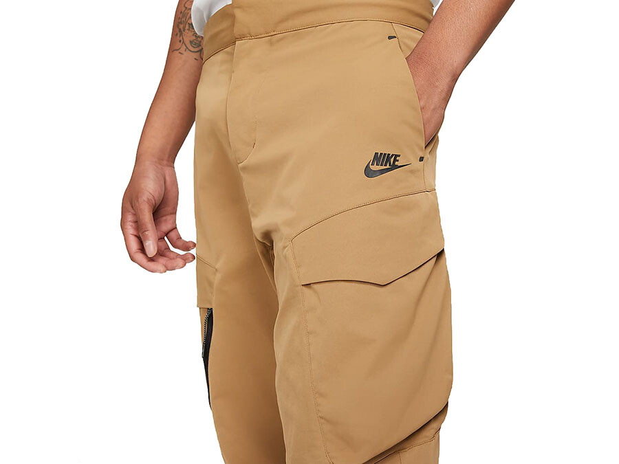 Pantalon Nike Sportswear Tech Essential - PANTALONES - TheSneakerOne