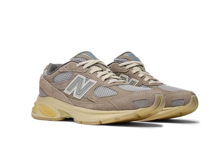 NEW BALANCE 2010 GREY DAY