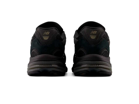 NEW BALANCE 2010 BLACK