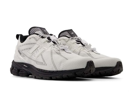 NEW BALANCE 1906R WHITE