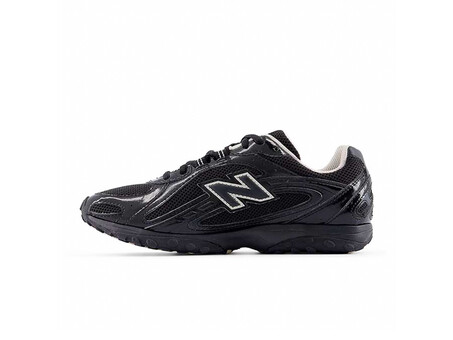 NEW BALANCE 204L BLACK