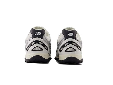 NEW BALANCE 204L SILVER METALLIC