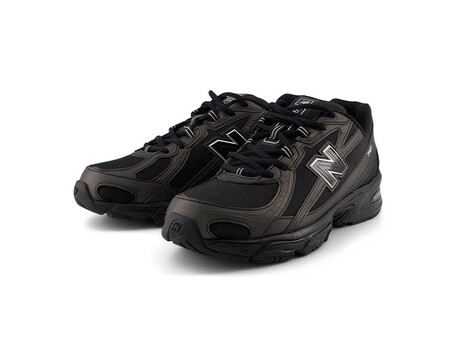 NEW BALANCE 740 BLACK