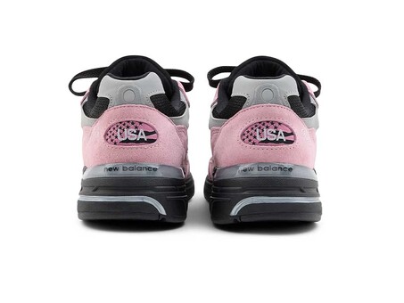 NEW BALANCE 993 MADE IN USA COMMUNITY PINK