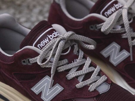 NEW BALANCE MADE IN UK 991V2 CATAWBA GRAPE
