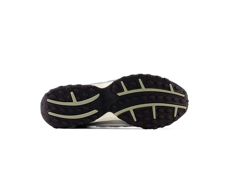 NEW BALANCE 204L SILVER METALLIC