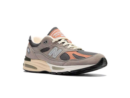 NEW BALANCE MADE IN UK 991V2 ELEVATED ESSENTIALS