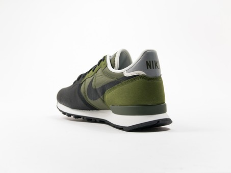 Nike Internationalist PRM SE Green - TheSneakerOne